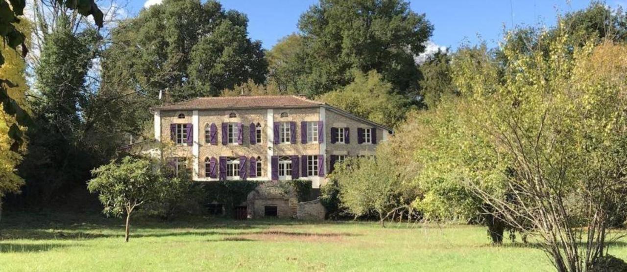 Les Volets Violets Bed & Breakfast Salles  Dış mekan fotoğraf