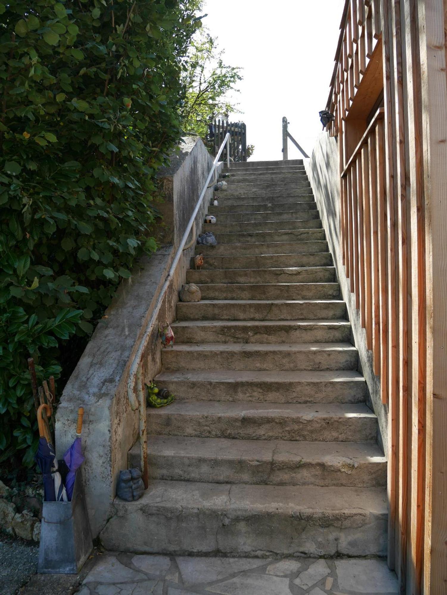 Les Volets Violets Bed & Breakfast Salles  Dış mekan fotoğraf